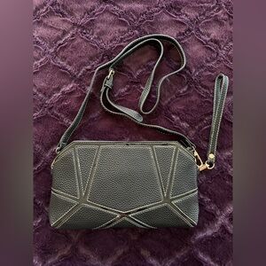 Black Women's Pebble Grain & glossy convertible Crossbody Bag clutch wristlet.